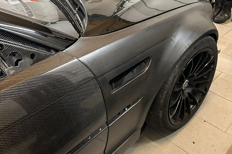 Kotflügel-montiert-3 montierter Kotflügel