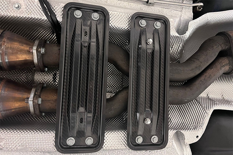 Carbon Querverbinder montiert